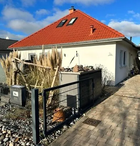 Modernes Haus In Hafenstadt Feriehus *