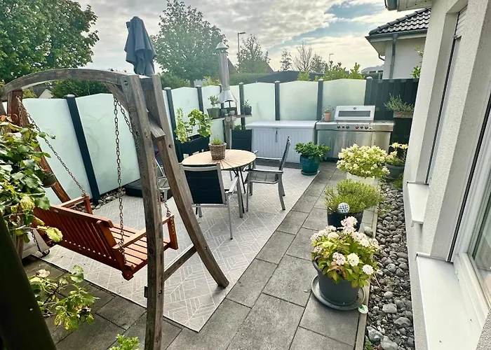 Modernes Haus In Hafenstadt Feriehus *